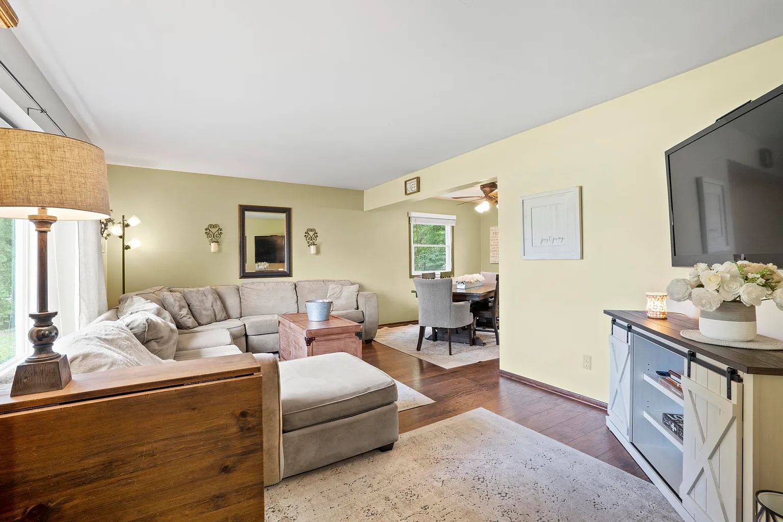 N81W18428 Freedom Ct photo 1