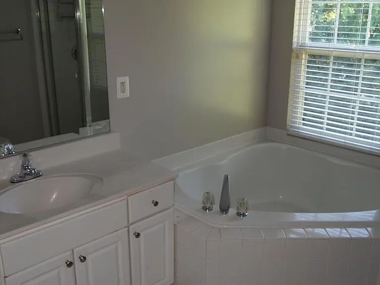11483 Carriage Gate Ct — Photo 13