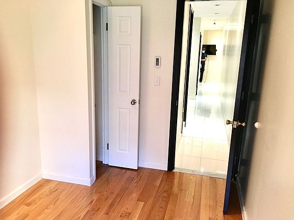 5th image of 249 W 109th St APT 3D