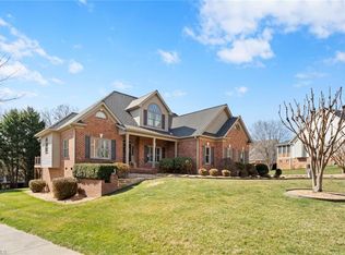 482 Paigebrook Dr, Winston Salem, NC 27106
