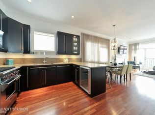 2419 N Clybourn Ave #3, Chicago, IL 60614