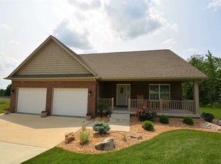 355 Maplecrest Blvd, Jasper, IN 47546