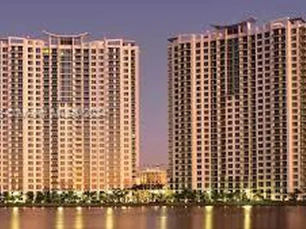 2681 N Flamingo Rd #2705, Fort Lauderdale, FL 33323