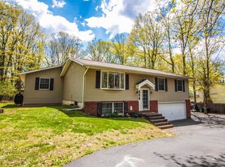 2180 Deerfield Way, Scotrun, PA 18355