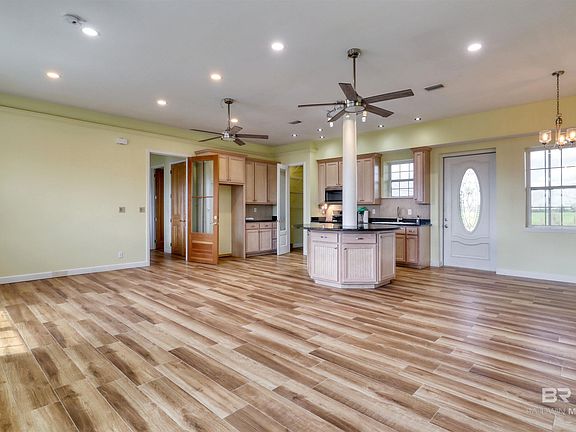 4th image of 28461 Gardner Rd