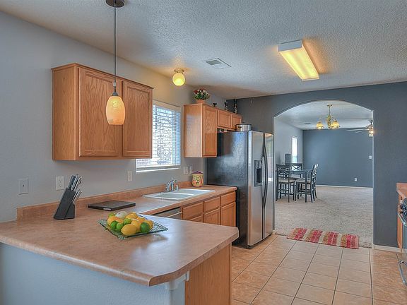 5th image of 10809 Retanas Pl NW