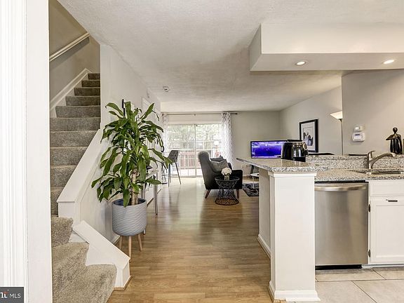 3rd image of 14722 Green Park Way