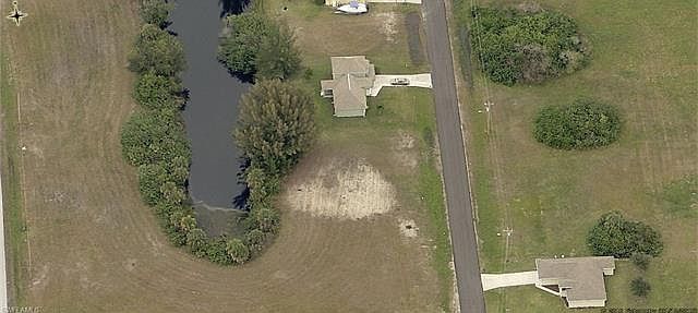 2nd image of 3710 NE 17th Ave