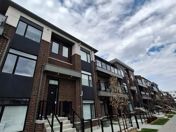 1695 Dersan St #1409, Pickering, ON L1X 0S9