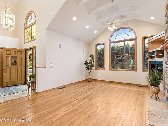 5th image of 4 Abbotsford Dr