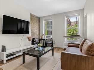 405 W 46th St APT 3R, New York, NY 10036