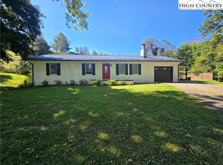 5218 S 226th Hwy, Bakersville, NC 28705