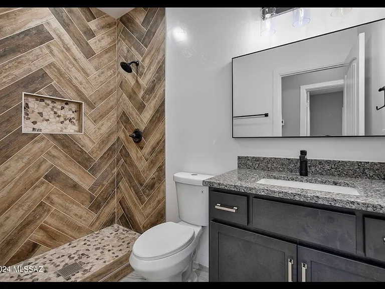 1707 Camino Jalisco — Photo 5
