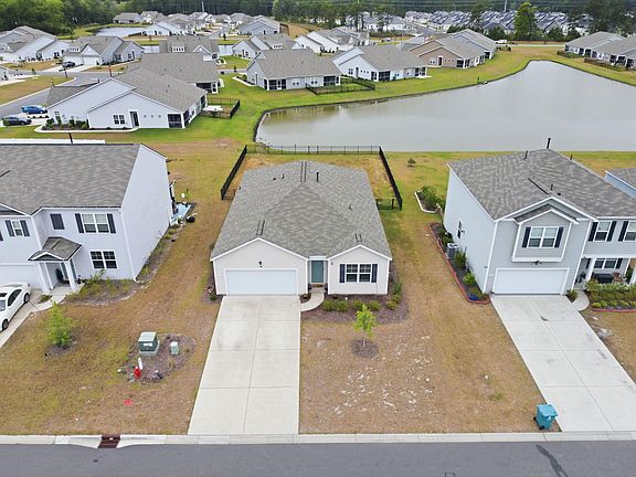3rd image of 2048 Ridgedale Dr.