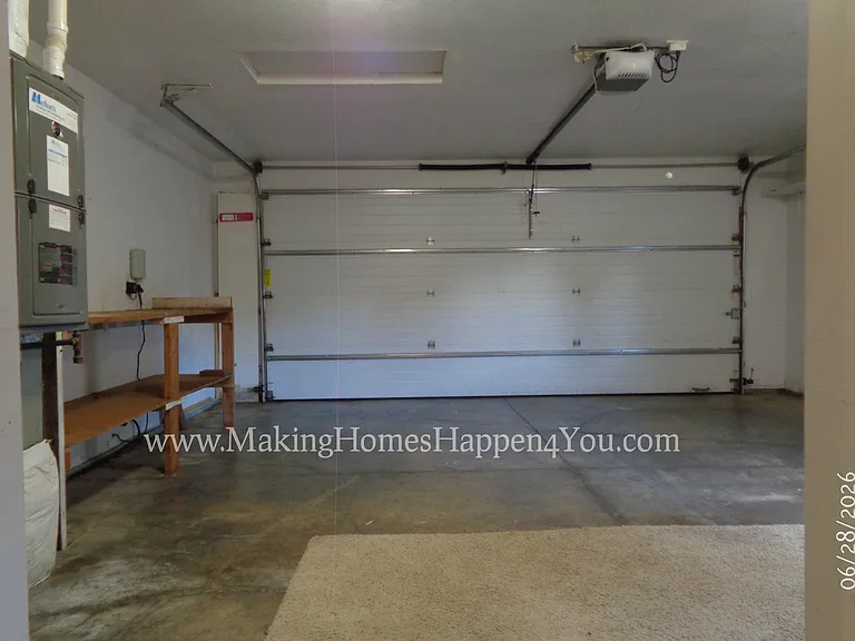260 SW Oregon Trail Dr — Photo 50