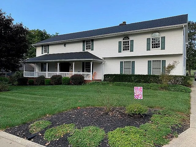 21 Sherwood Cir photo 1
