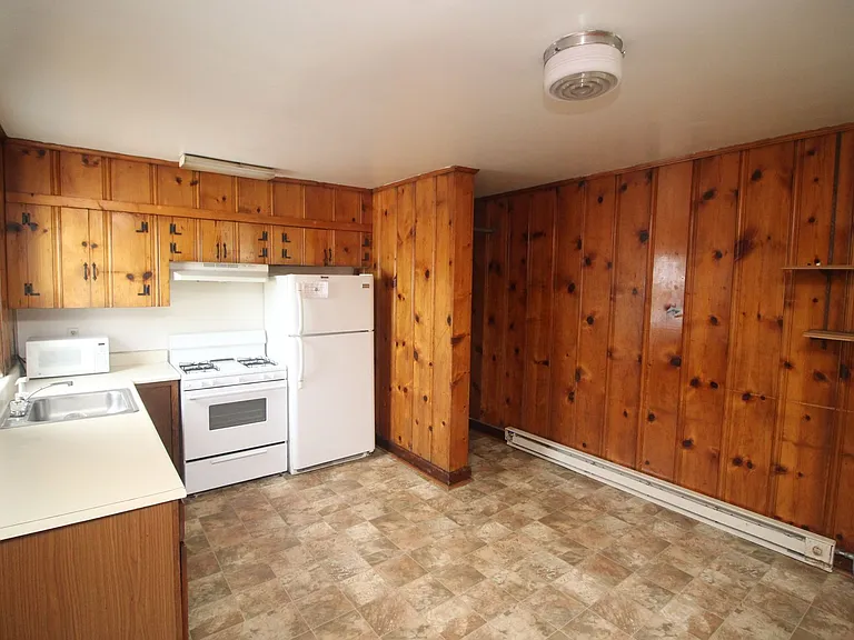 2820 Guilford Ave. — Photo 15