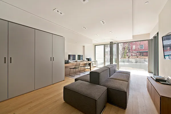 Rented by Compass | media 14