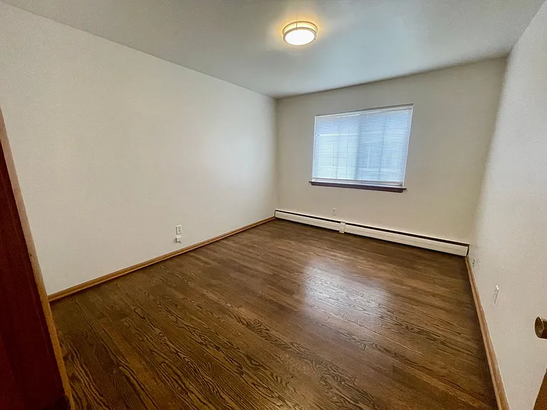 1216 Memorial Dr — Photo 7
