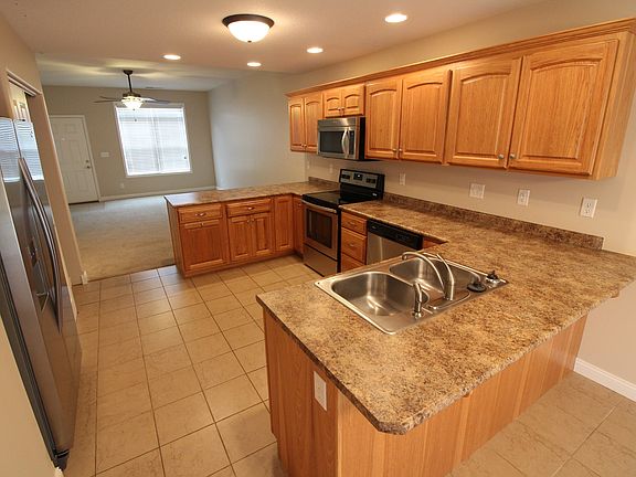 Kitchen / Living Room