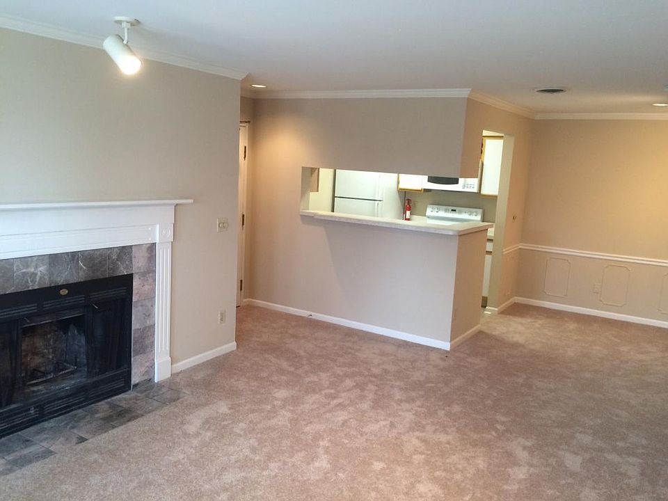 1st image of 926 Harbor House Dr Unit 4