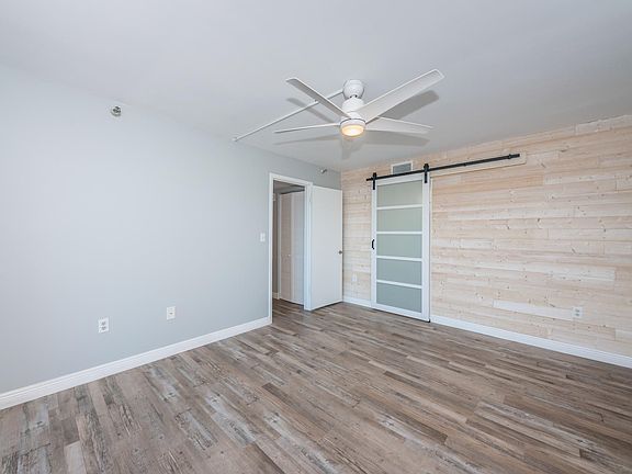 5th image of 7430 Sunshine Skyway Ln S APT 701