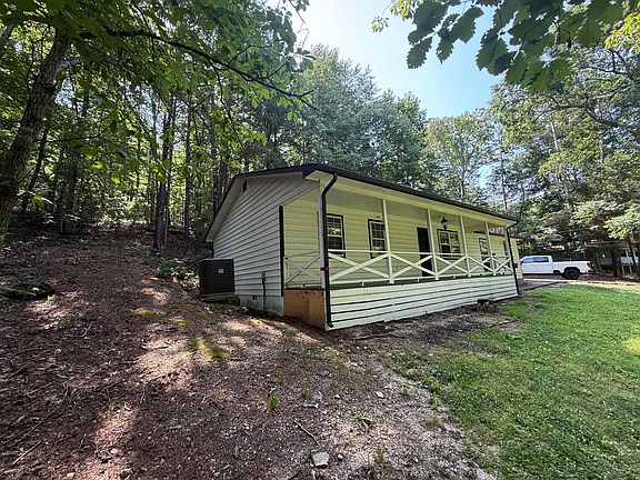 3rd image of 675 Mill Wee Hollow Rd