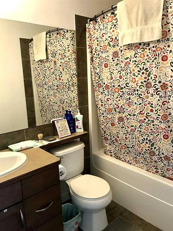 4 bed, 2.0 bath, 900 sqft, $2,200 — Photo 3