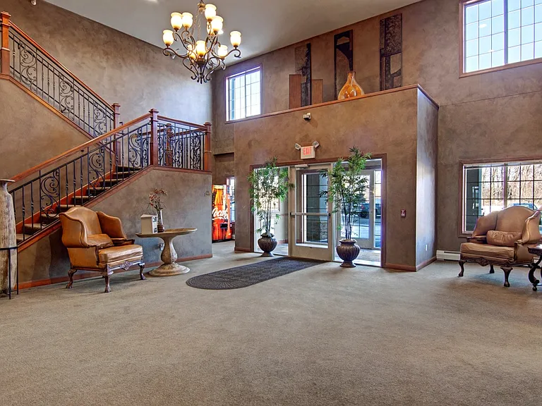 Grand River Estates — Photo 15