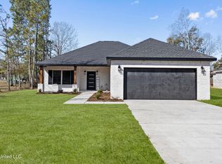 1703 Ladnier Rd, Gautier, MS 39553