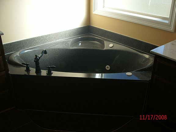 Whirlpool tub