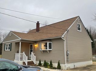 48 Hogback Rd, Chesterfield, NJ 08515