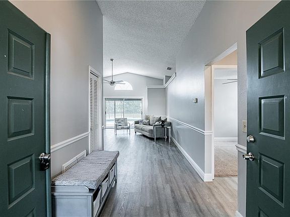 4th image of 6103 Crickethollow Dr
