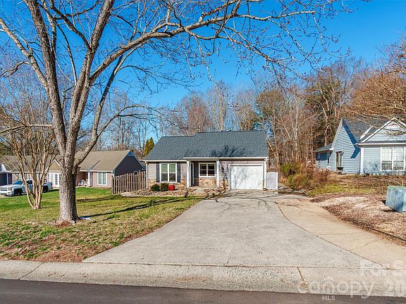 4th image of 14028 Eden Ct