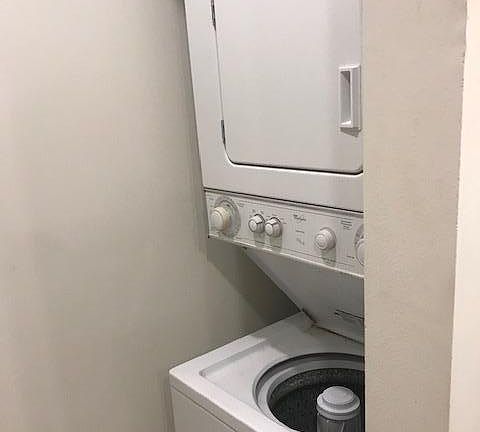 3rd image of 1043 Country Club Dr #511