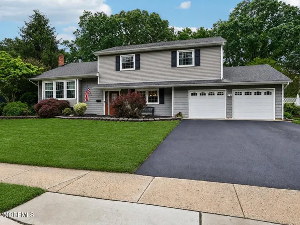 5 Sugarbush Road, Howell, NJ 07731