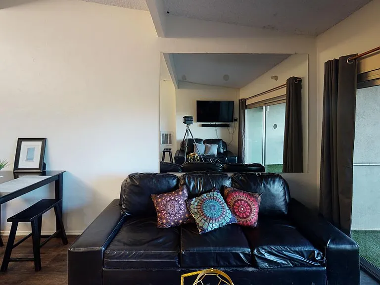 831 Cliff Dr — Photo 41