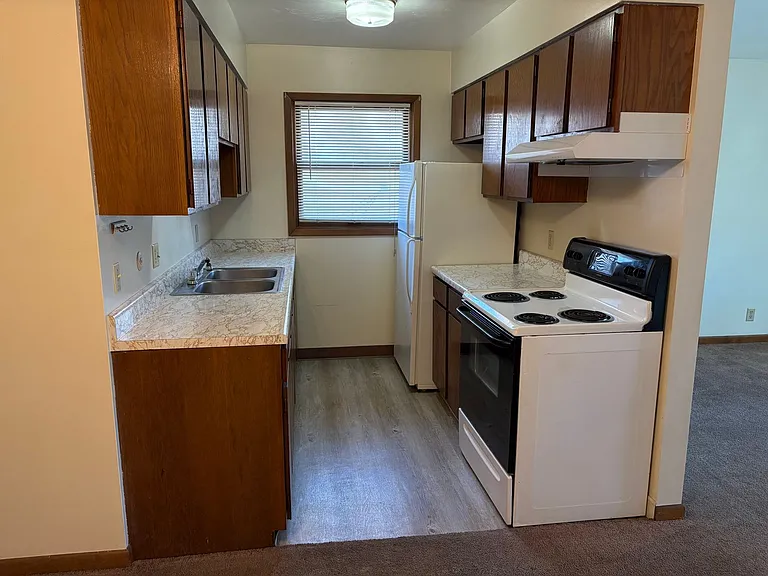 1609 D Street — Photo 10