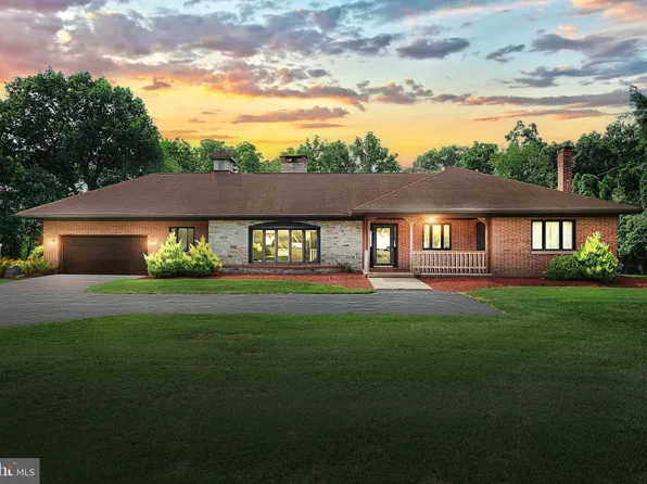 1862 Idylwyld Rd, York, PA 17406