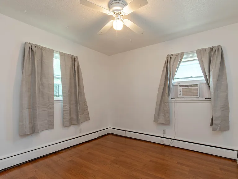 229 E Fairmont Blvd — Photo 12