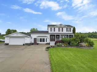 11241 Center Rd, Garrettsville, OH 44231