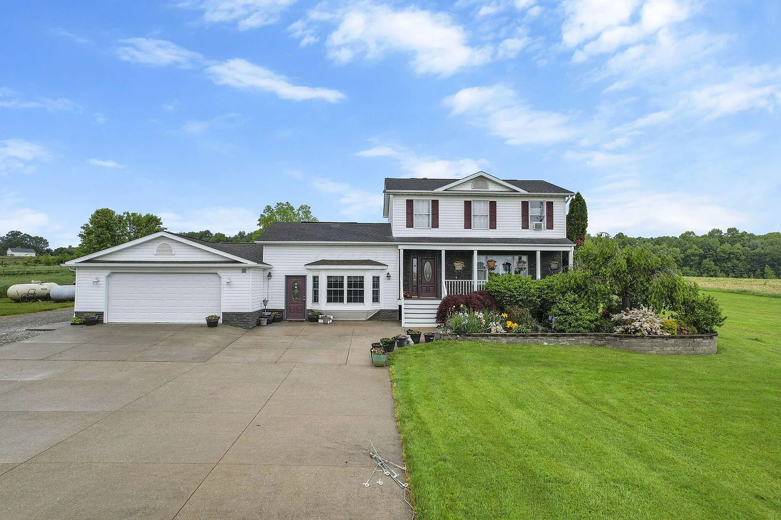 11241 Center Rd photo 1