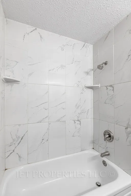 2701 20th St SW — Photo 4