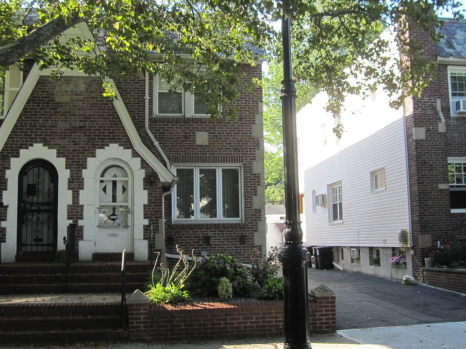 Great Tudor Curb Appeal