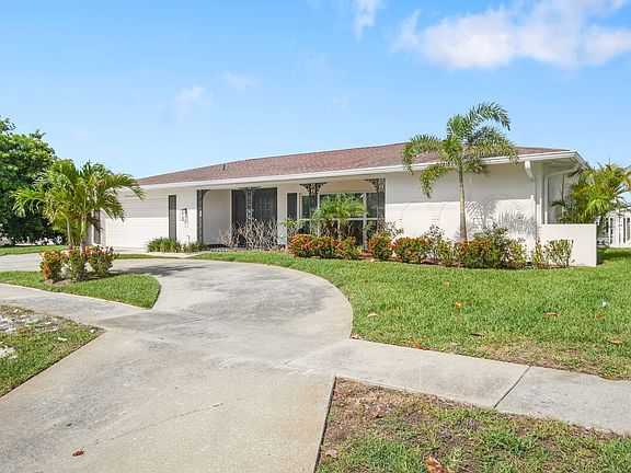 2nd image of 3916 Doral Dr