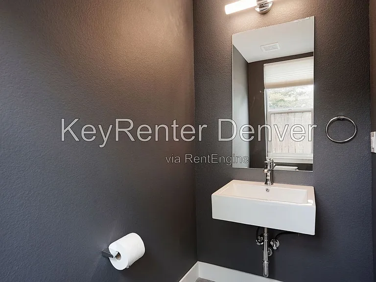 3820 N Zenobia St — Photo 7