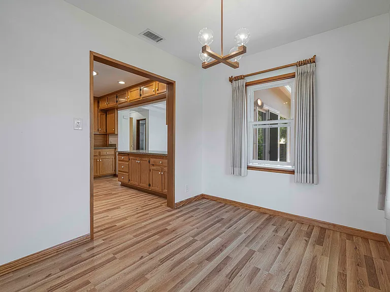 22826 Marjorie Ave — Photo 32