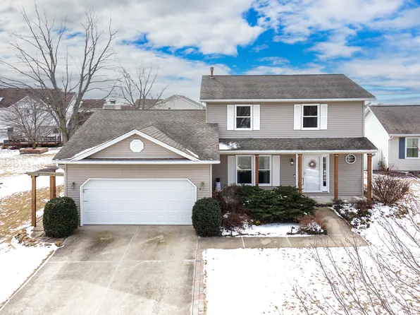 4 Ashford Ct, Bloomington, IL 61705