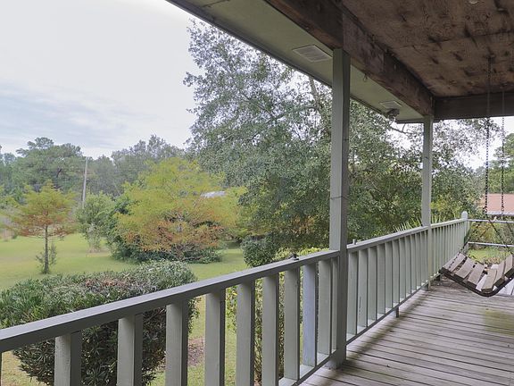 3rd image of 11182 Ellis Dr