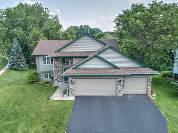 300 101st Ct NE, Blaine, MN 55434
